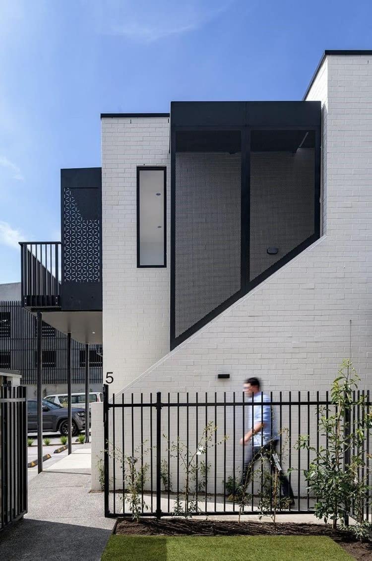 Chic And Contemporary Living At Cambridge Terrace Villa Christchurch Bagian luar foto