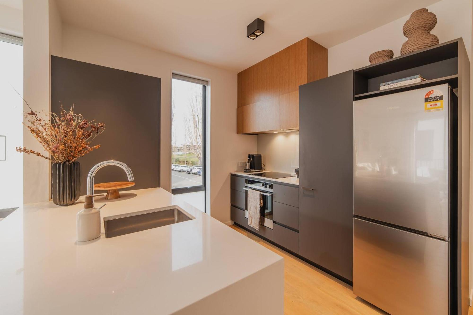 Chic And Contemporary Living At Cambridge Terrace Villa Christchurch Bagian luar foto
