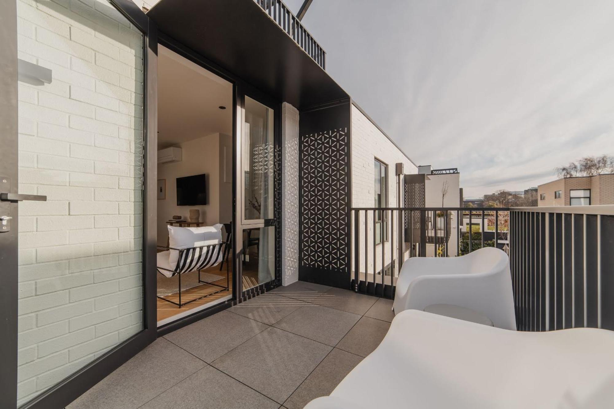 Chic And Contemporary Living At Cambridge Terrace Villa Christchurch Bagian luar foto