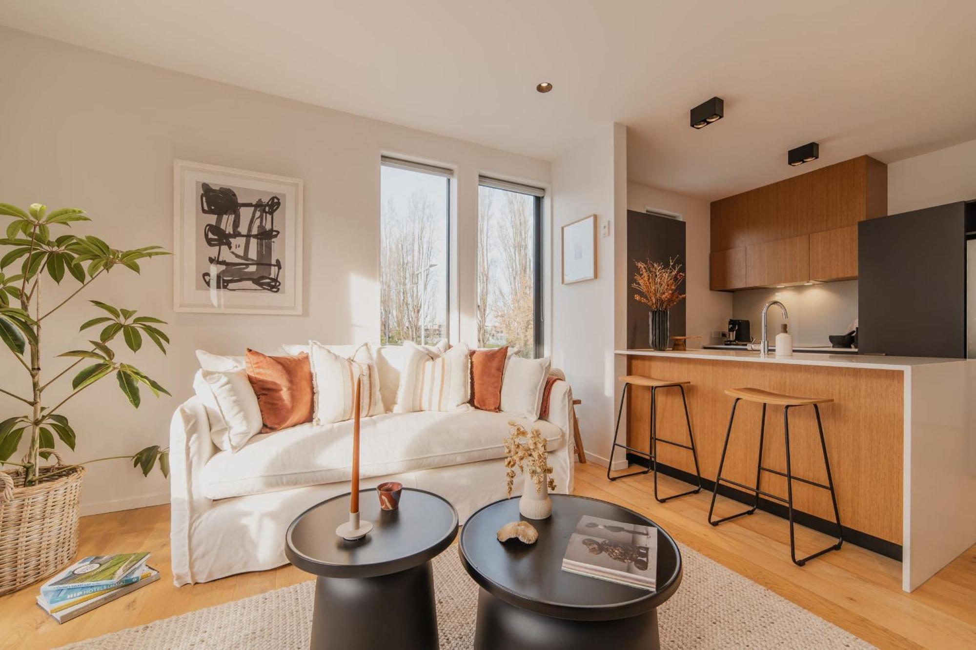 Chic And Contemporary Living At Cambridge Terrace Villa Christchurch Bagian luar foto